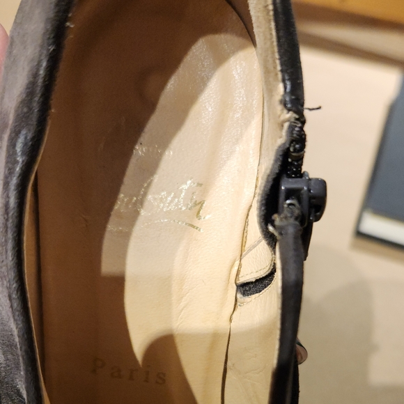 Christian Louboutin Pumps - Picture 4 of 11